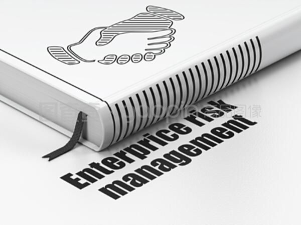 金融概念書(shū)握手,白色背景下的企業(yè)價(jià)格風(fēng)險(xiǎn)管理